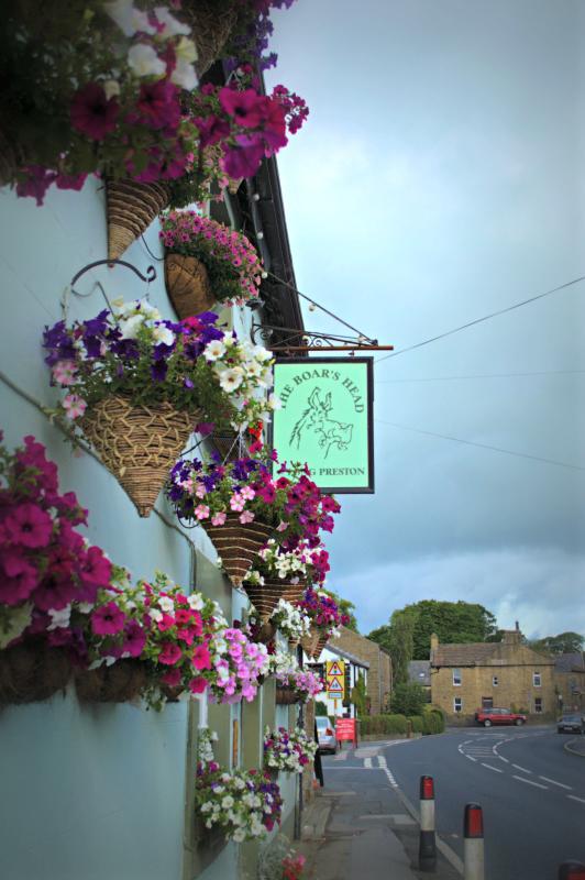 Long Preston The Boars Head酒店 外观 照片
